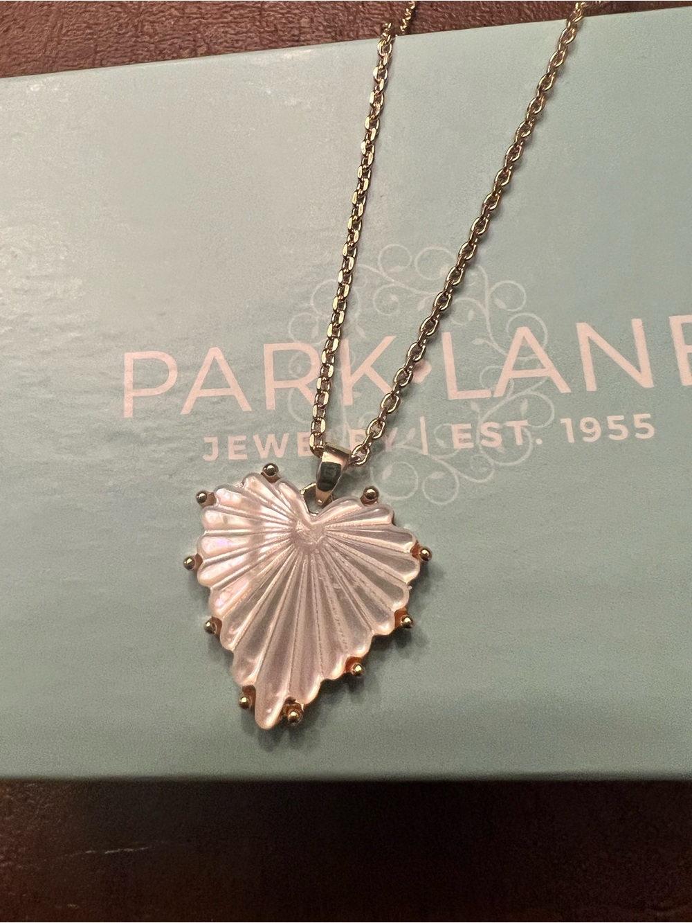Park Lane BUTTERCREAM Gold Necklace with Mother of Pearl Heart Pendant, NWT - Picture 5 of 7